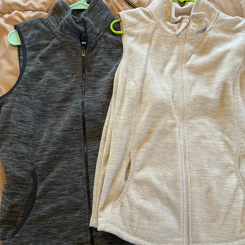 ST John’s Bay fleece athletic vests(2)